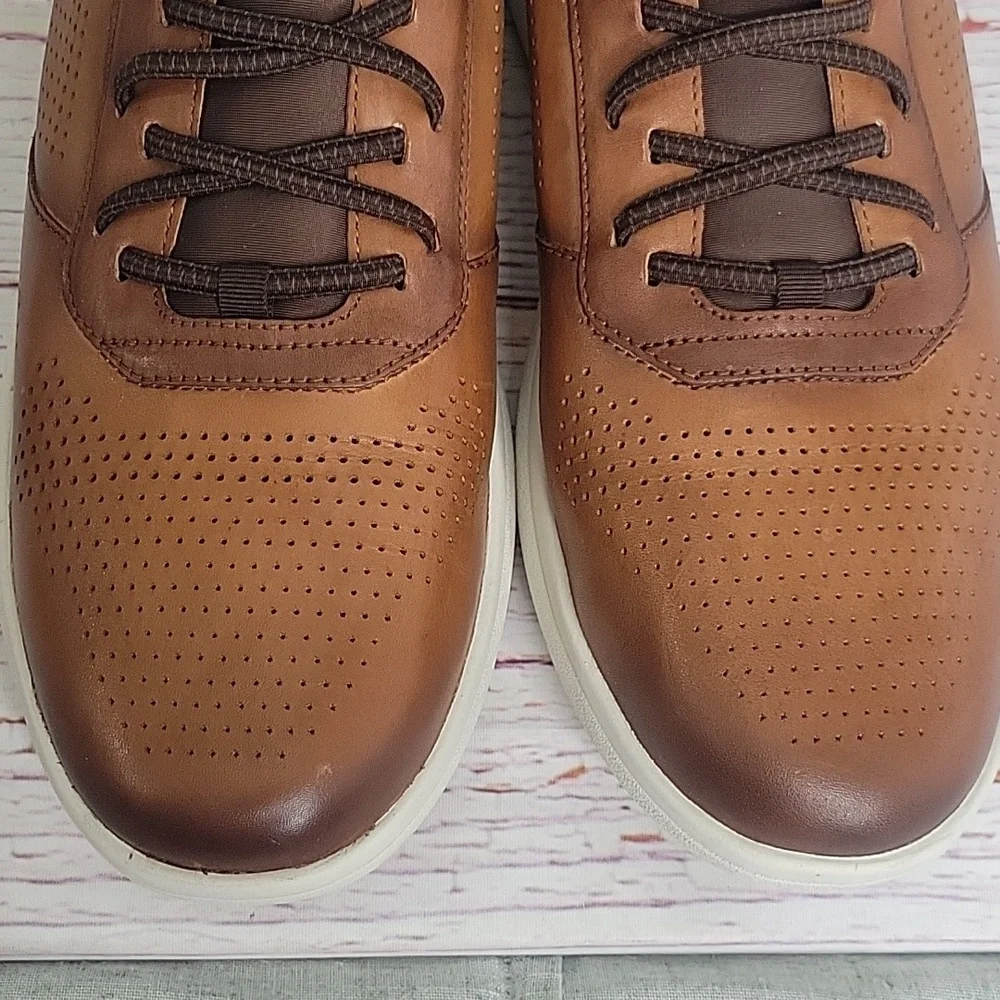 Florsheim Fleet Brown Leather Men's Sneakers Size 12W
